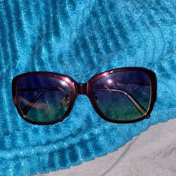 Sunglasses main image 4